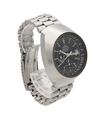Lot 421 - A 1970S STEEL OMEGA SPEEDMASTER PROFESSIONAL MARK IV AUTOMATIC CHRONOGRAPH WRIST WATCH