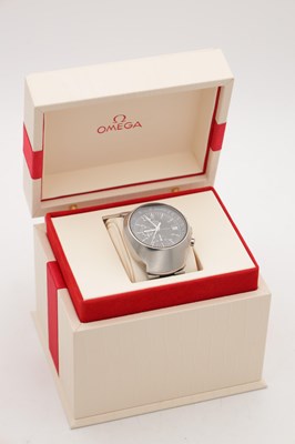 Lot 421 - A 1970S STEEL OMEGA SPEEDMASTER PROFESSIONAL MARK IV AUTOMATIC CHRONOGRAPH WRIST WATCH