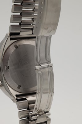 Lot 421 - A 1970S STEEL OMEGA SPEEDMASTER PROFESSIONAL MARK IV AUTOMATIC CHRONOGRAPH WRIST WATCH