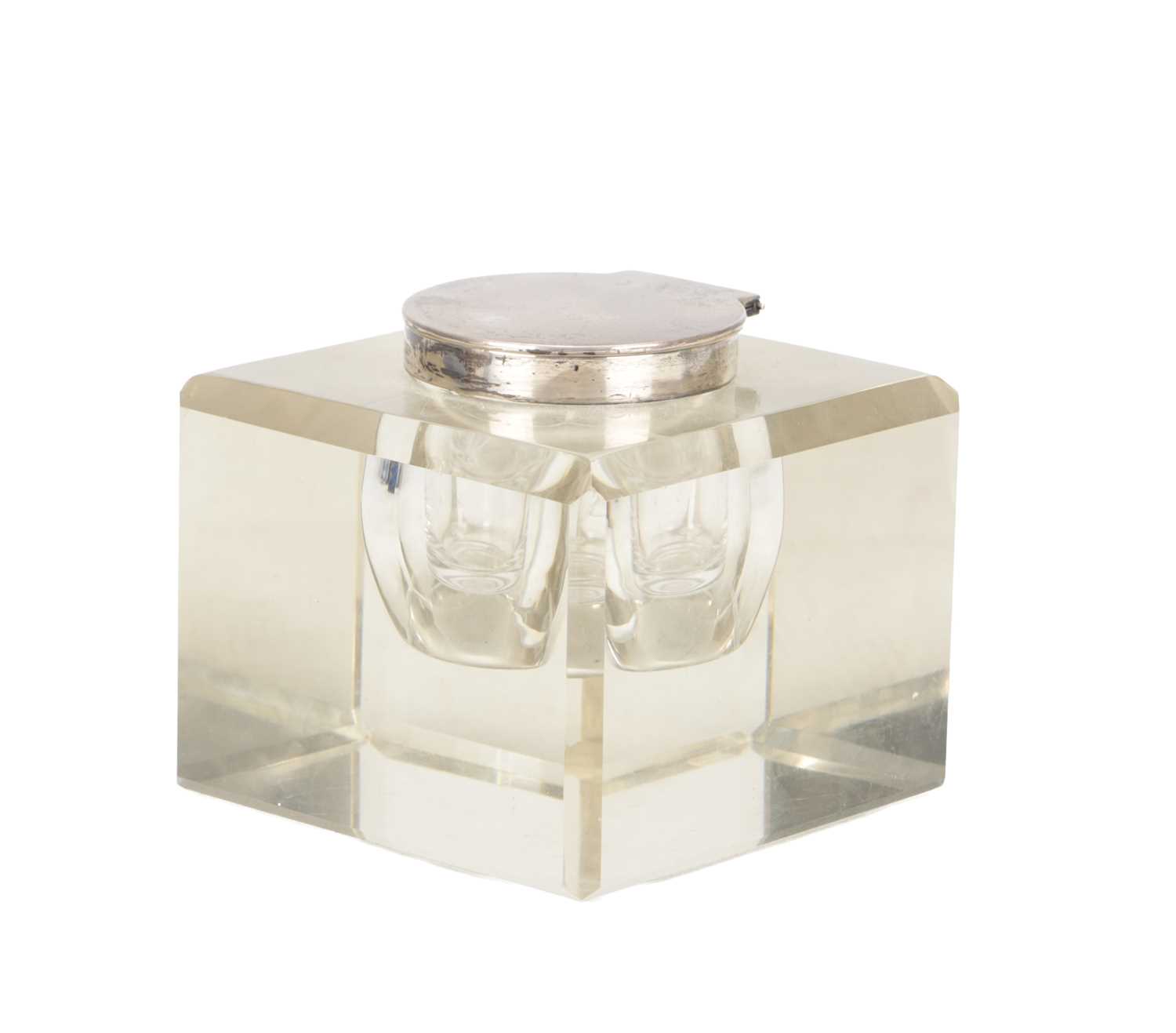 Lot 113 - A VICTORIAN ENGLISH SILVER MOUNTED GLASS INKWELL