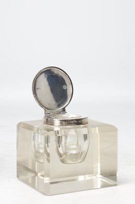 Lot 113 - A VICTORIAN ENGLISH SILVER MOUNTED GLASS INKWELL