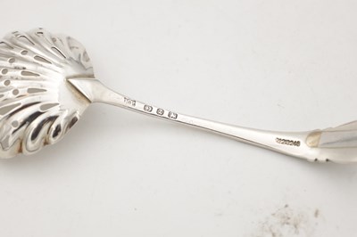 Lot 75 - A COLLECTION OF 19TH CENTURY SILVER PIECES