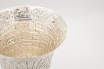 Lot 38 - AN EARLY 20TH CENTURY PERUVIAN SILVER VASE BY CAMUSSO, LIMA