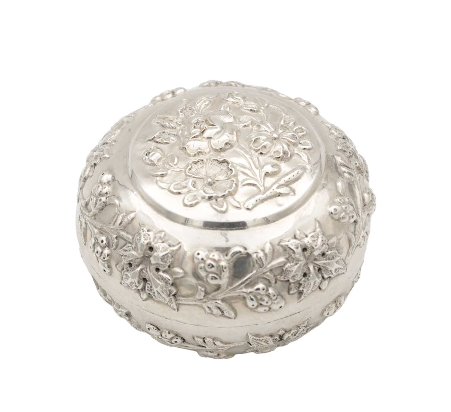 Lot 742 - AN EASTERN SILVER REPOUSSE LIDDED DISH