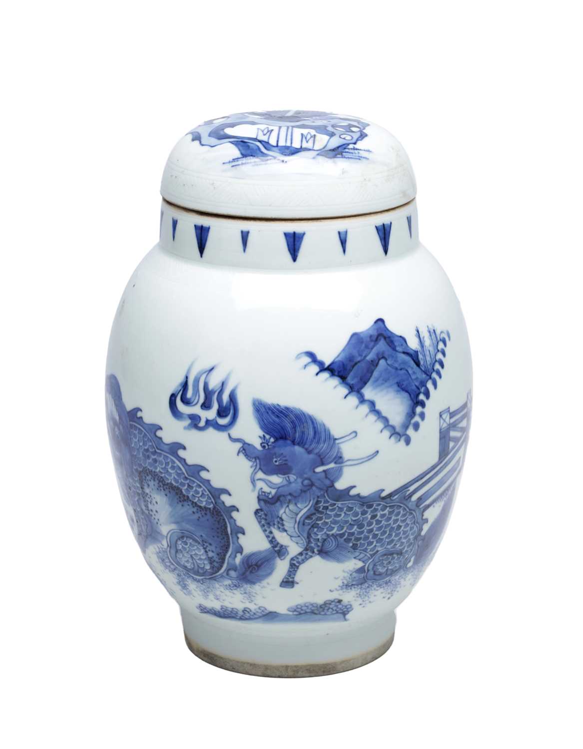 Lot 756 - A CHINESE BLUE AND WHITE PORCELAIN JAR AND COVER