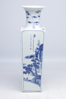 Lot 707 - A CHINESE BLUE AND WHITE PORCELAIN SQUARE VASE