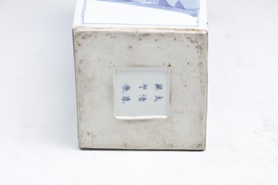 Lot 707 - A CHINESE BLUE AND WHITE PORCELAIN SQUARE VASE