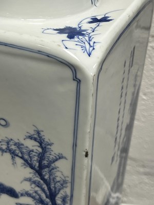 Lot 707 - A CHINESE BLUE AND WHITE PORCELAIN SQUARE VASE