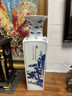 Lot 707 - A CHINESE BLUE AND WHITE PORCELAIN SQUARE VASE
