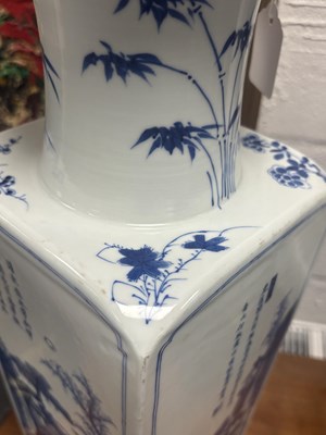 Lot 707 - A CHINESE BLUE AND WHITE PORCELAIN SQUARE VASE