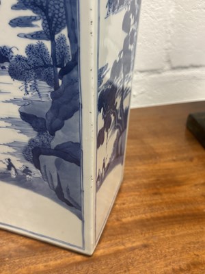 Lot 707 - A CHINESE BLUE AND WHITE PORCELAIN SQUARE VASE