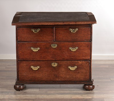 Lot 1566 - A SMALL 18TH CENTURY OAK BACHELOR'S CHEST