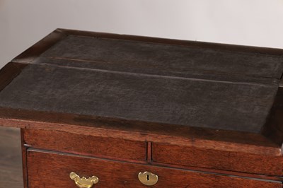 Lot 1566 - A SMALL 18TH CENTURY OAK BACHELOR'S CHEST
