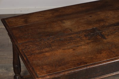 Lot 1554 - A 19TH CENTURY OAK COFFEE TABLE
