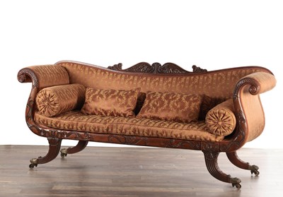Lot 1605 - A GOOD REGENCY MAHOGANY SETTEE IN THE MANNER OF THOMAS HOPE