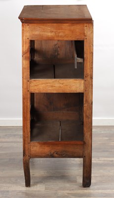 Lot 1553 - A 19TH CENTURY FRENCH FRUITWOOD OPEN VEGETABLE RACK