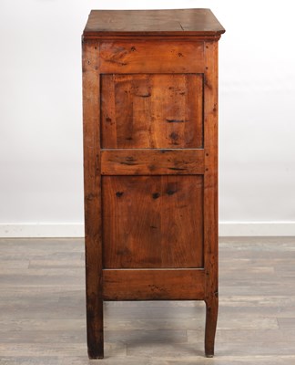 Lot 1553 - A 19TH CENTURY FRENCH FRUITWOOD OPEN VEGETABLE RACK