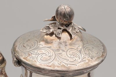 Lot 44 - AN EARLY VICTORIAN ENGLISH SILVER ENGRAVED TEAPOT