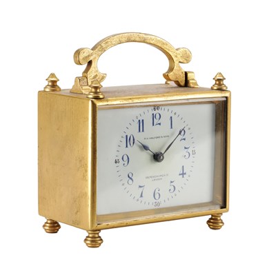 Lot 1271 - AN EARLY 20TH CENTURY FRENCH GILT BRASS CARRIAGE CLOCK TIMEPIECE