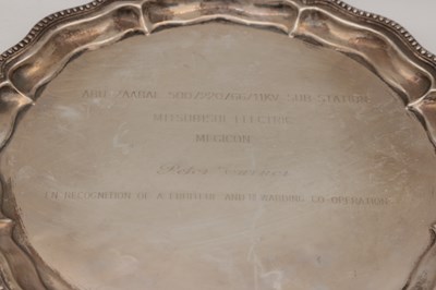 Lot 63 - A 20TH CENTURY EGYPTIAN SILVER PRESENTATION TRAY