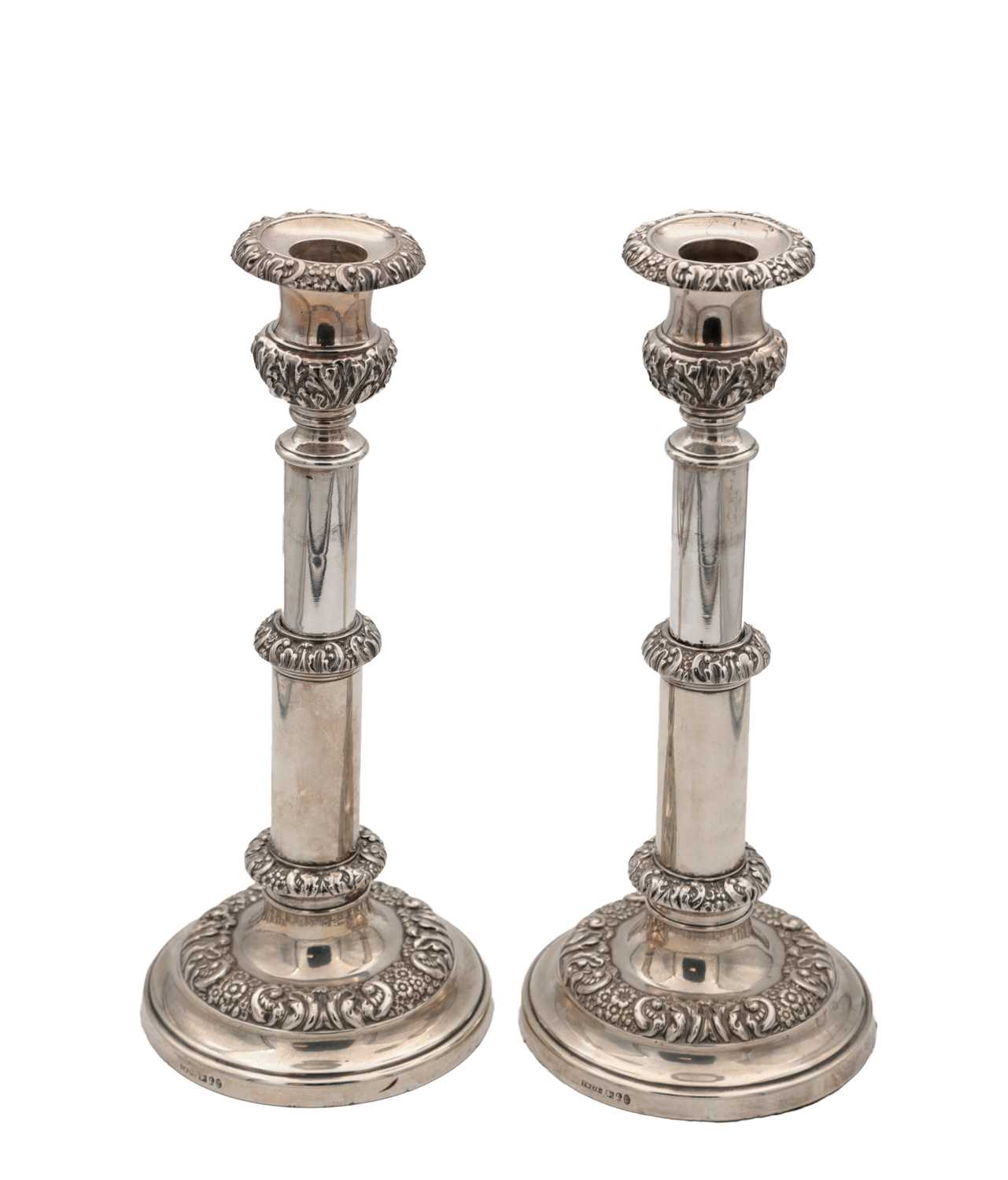 Lot 96 - A PAIR OF GEORGE III ENGLISH SILVER TELESCOPIC CANDLESTICKS