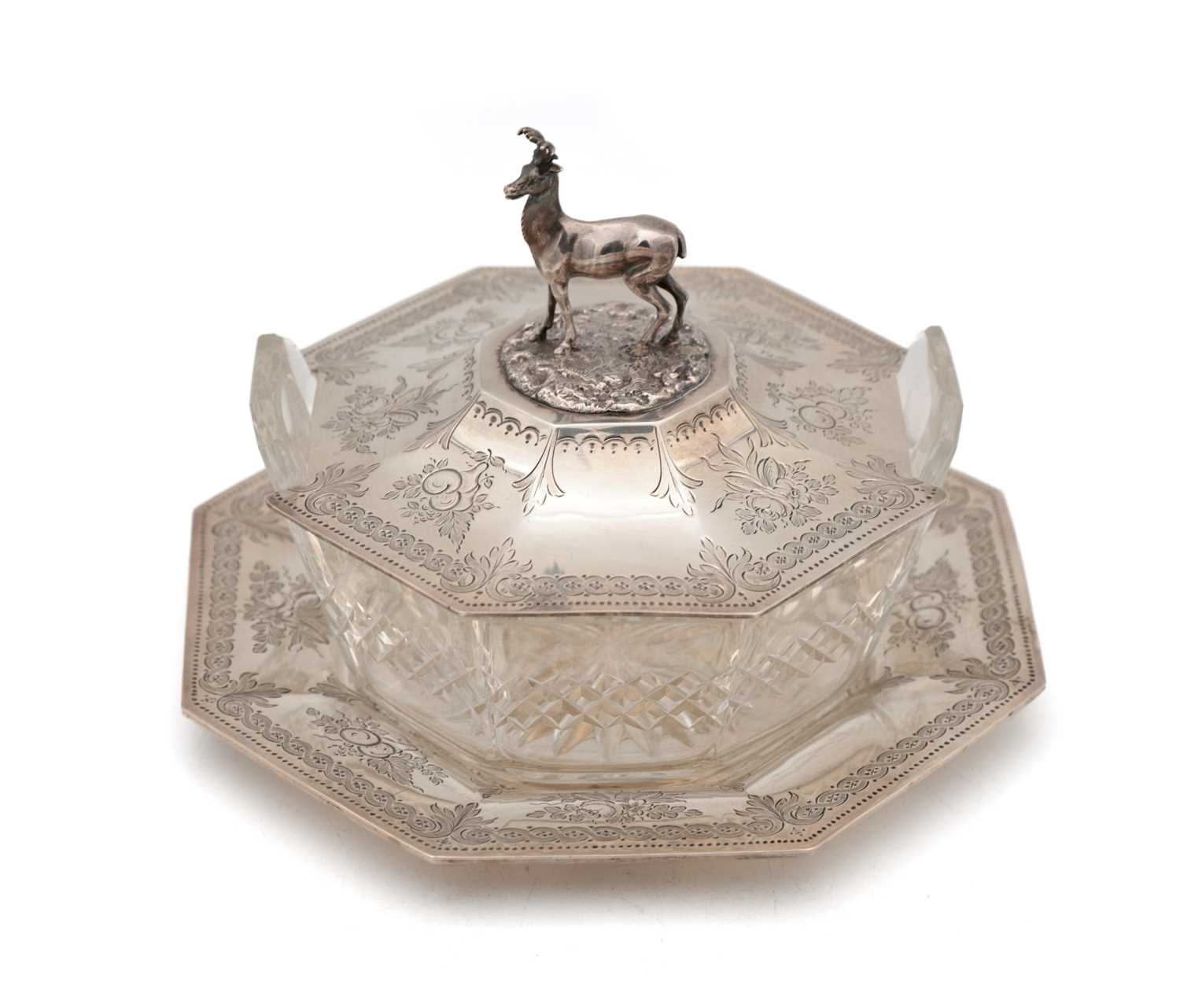 Lot 28 - A VICTORIAN ENGLISH SILVER AND CUT GLASS SERVING DISH WITH CAST STAG FINIAL
