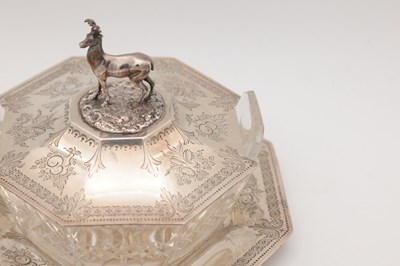 Lot 28 - A VICTORIAN ENGLISH SILVER AND CUT GLASS SERVING DISH WITH CAST STAG FINIAL