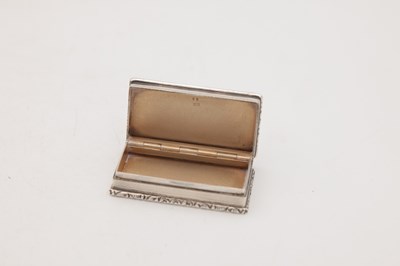 Lot 1 - TWO 20TH CENTURY ENGLISH AND EGYPTIAN SILVER OBJECTS