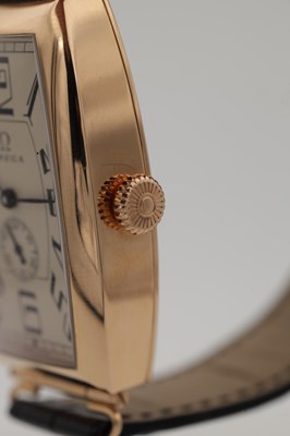 Lot 354 - A GENTLEMAN'S LIMITED EDITION 18CT ROSE GOLD OMEGA MUSEUM COLLECTION 1915 PETROGRAD WRIST WATCH