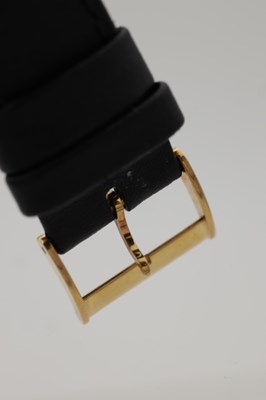 Lot 386 - A GENTLEMAN'S 18CT GOLD LIMITED EDITION DUNHILL WRIST WATCH