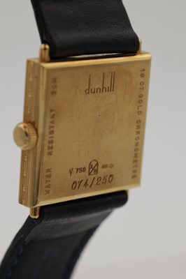 Lot 386 - A GENTLEMAN'S 18CT GOLD LIMITED EDITION DUNHILL WRIST WATCH