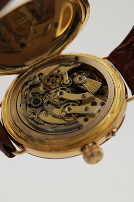 Lot 477 - AN EARLY 20TH CENTURY 18CT GOLD SINGLE BUTTON CHRONOGRAPH WRIST WATCH