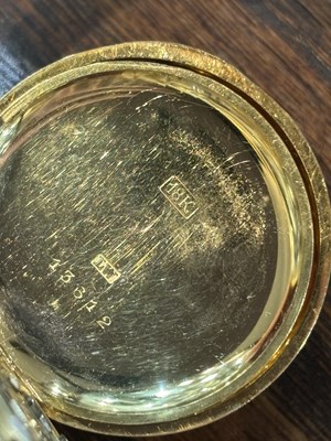Lot 477 - AN EARLY 20TH CENTURY 18CT GOLD SINGLE BUTTON CHRONOGRAPH WRIST WATCH