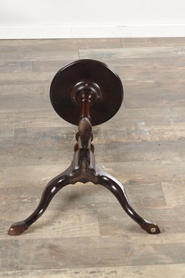 Lot 1499 - A GEORGE III MAHOGANY TRIPOD WINE TABLE