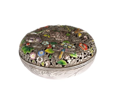 Lot 703 - A JAPANESE MEIJI PERIOD SILVER AND ENAMEL BOX AND COVER