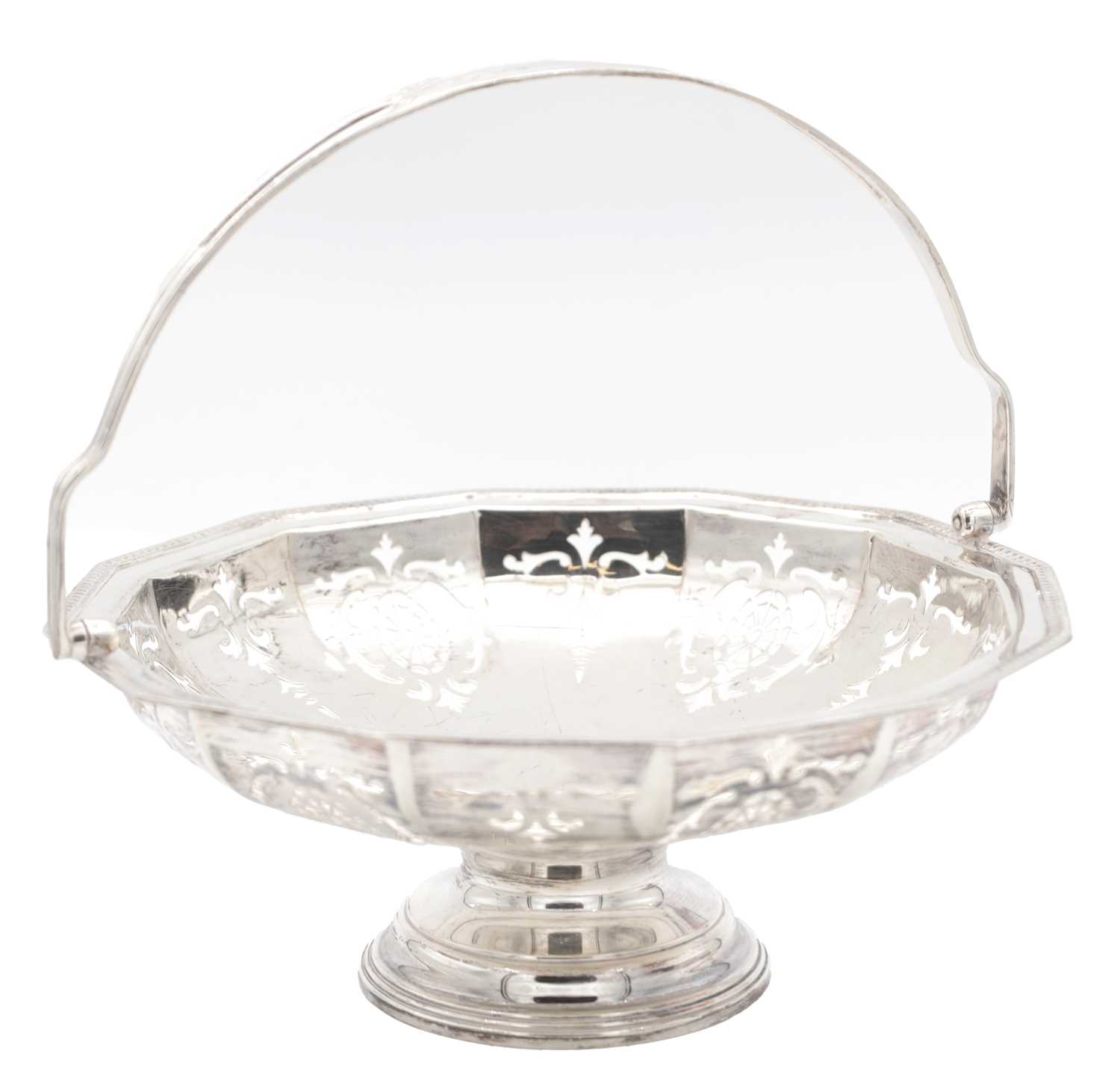 Lot 105 - A GEORGE V ENGLISH SILVER SWING-HANDLED BASKET