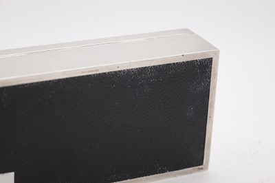 Lot 68 - A MID 20TH CENTURY ENGLISH SILVER CIGAR BOX