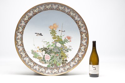 Lot 740 - A MEIJI PERIOD JAPANESE CLOISONNE ENAMEL CHARGER