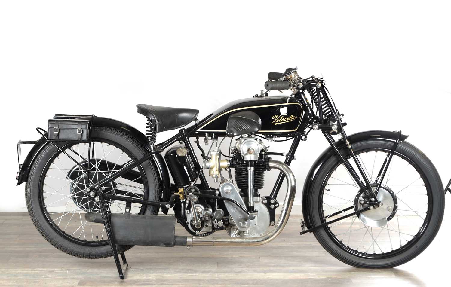 4 - A 1929 VELOCETTE KN 350CC MOTORCYCLE