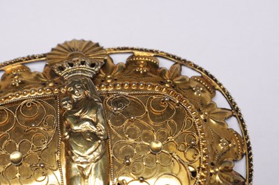 Lot 21 - A 19TH CENTURY CONTINENTAL SILVER GILT RELIQUARY BELT BUCKLE