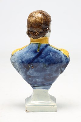 Lot AN EARLY 19TH CENTURY STAFFORDSHIRE PEARLWARE POLYCHROME DECORATED BUST OF NAPOLEON BONAPARTE