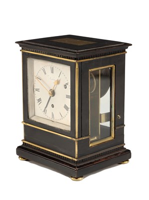 Lot DESBOIS, LONDON, A SMALL EBONISED LIBRARY CLOCK WITH ALARM, CIRCA 1810