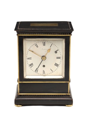 Lot DESBOIS, LONDON, A SMALL EBONISED LIBRARY CLOCK WITH ALARM, CIRCA 1810