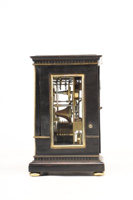 Lot DESBOIS, LONDON, A SMALL EBONISED LIBRARY CLOCK WITH ALARM, CIRCA 1810