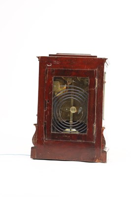 Lot SIMMONS, STOKE NEWINGTON A REGENCY FIGURED MAHOGANY DOUBLE FUSEE FOUR-GLASS BRACKET CLOCK