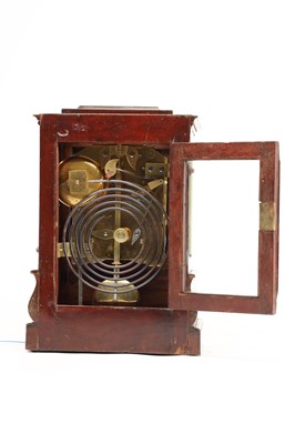 Lot SIMMONS, STOKE NEWINGTON A REGENCY FIGURED MAHOGANY DOUBLE FUSEE FOUR-GLASS BRACKET CLOCK
