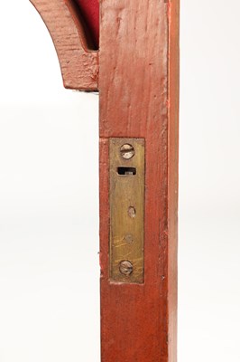 Lot STEPHEN RIMBAULT, LONDON. A MID 18TH CENTURY SCARLET LACQUER CHINOISERIE VERGE BRACKET CLOCK