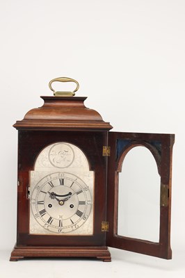 Lot JOHN KIRKWOOD, REDPATH. A GEORGE III WALNUT VERGE STRIKING BRACKET CLOCK