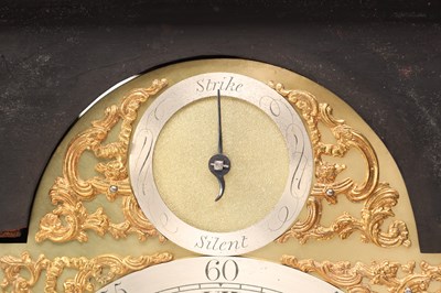 Lot THOMAS HUNTER JR., LONDON. A GEORGE III ORMOLU MOUNTED EBONISED VERGE STRIKING BRACKET CLOCK