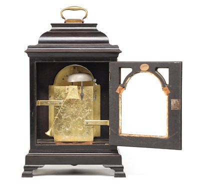 Lot THOMAS HUNTER JR., LONDON. A GEORGE III ORMOLU MOUNTED EBONISED VERGE STRIKING BRACKET CLOCK
